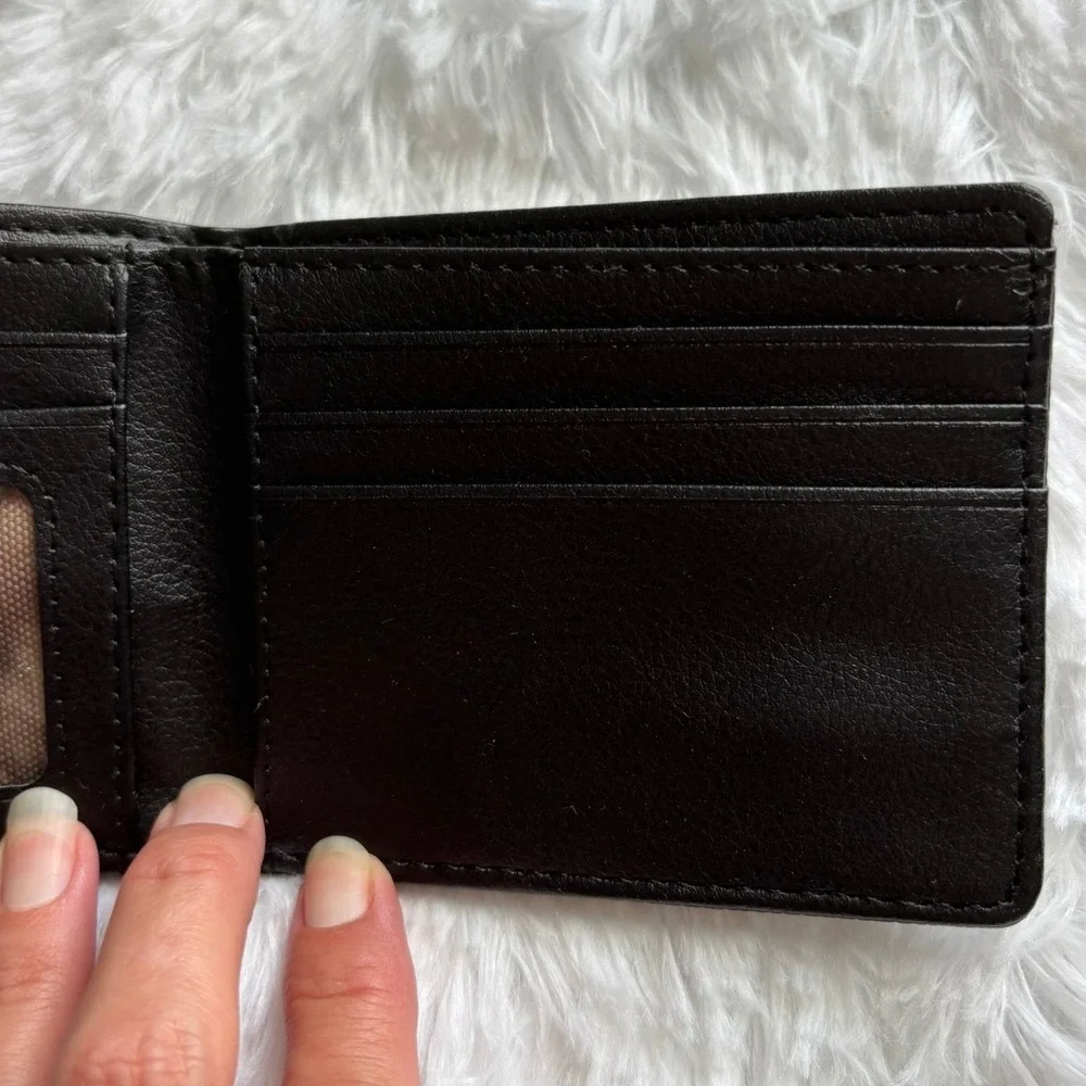 Mossy Oak Mens Bifold Wallet Black Faux Leather ID Window
